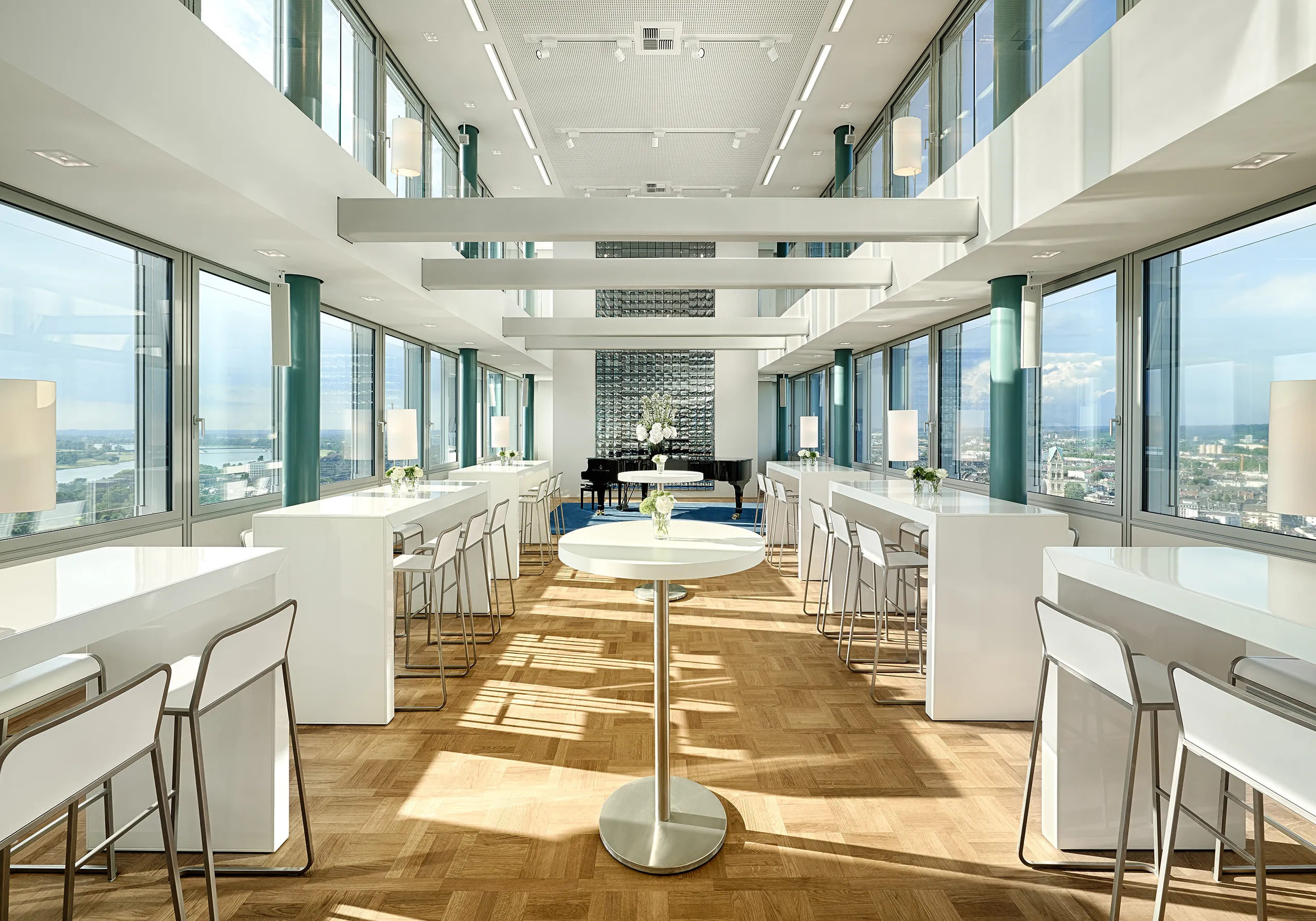 160623_PHOENIX_22_0949_FINAL_DRUCK