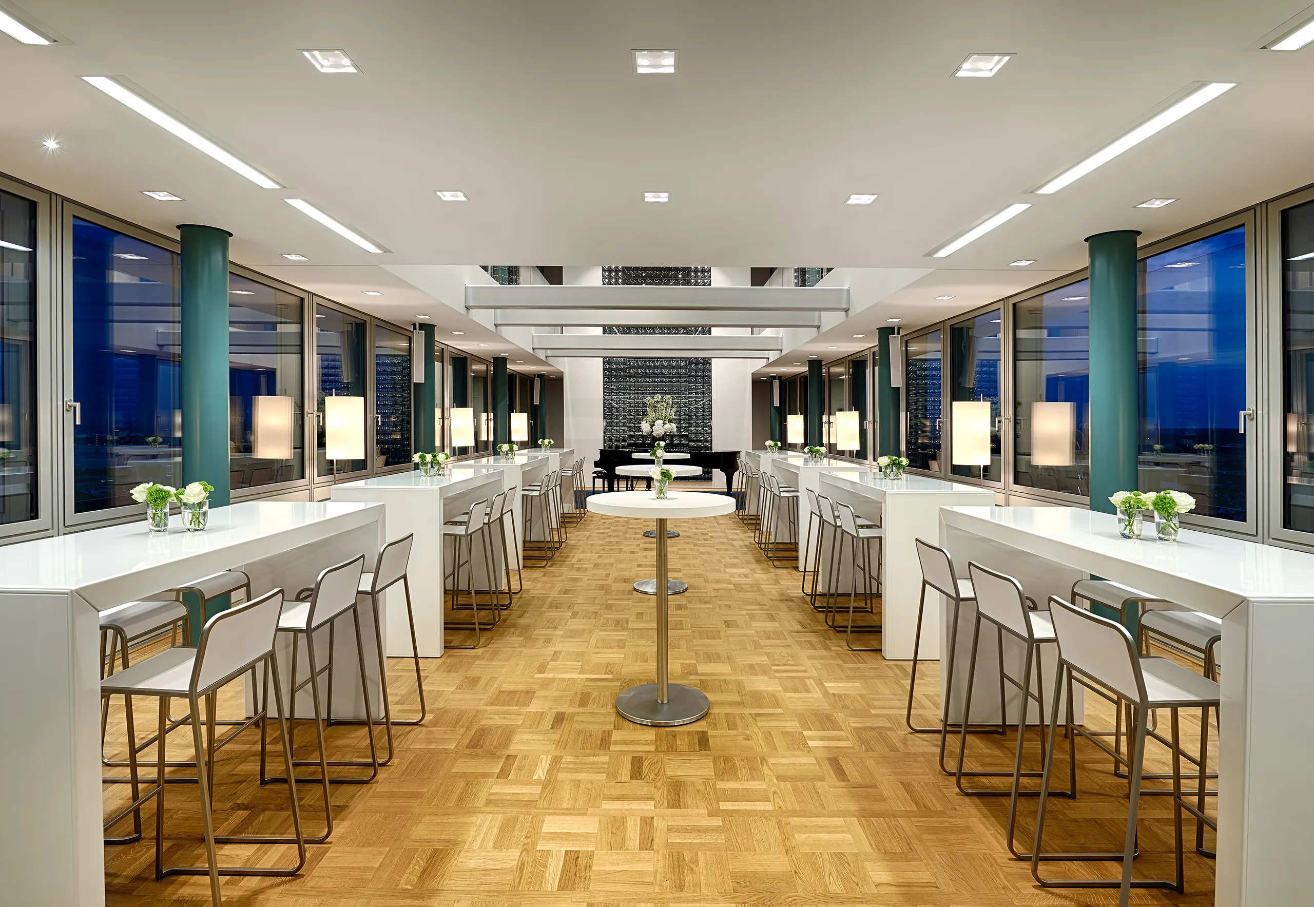 160623_PHOENIX_22_1032_FINAL_DRUCK