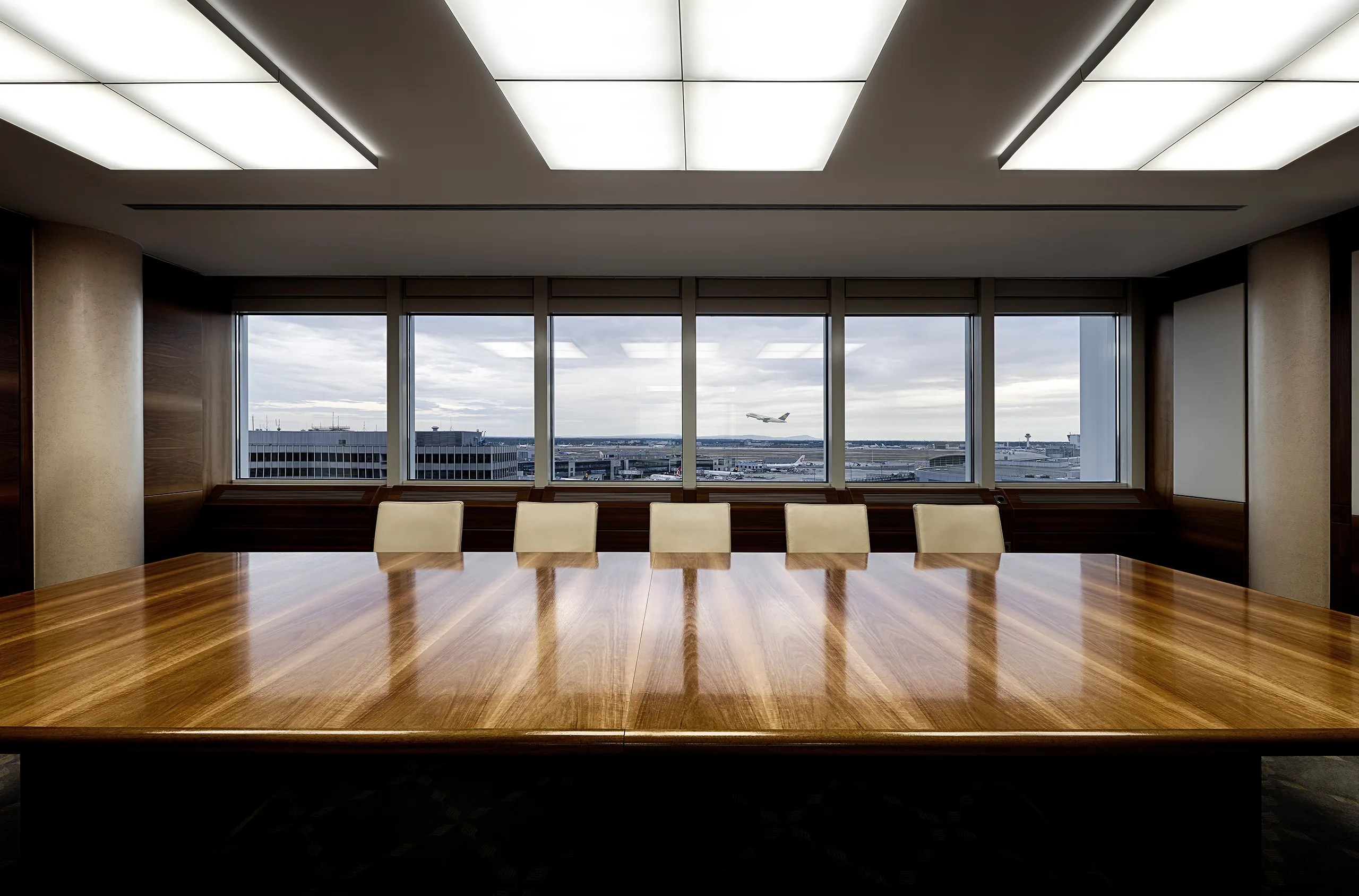 160916_AIRPORT_CLUB_I_35342_FINAL_DRUCK