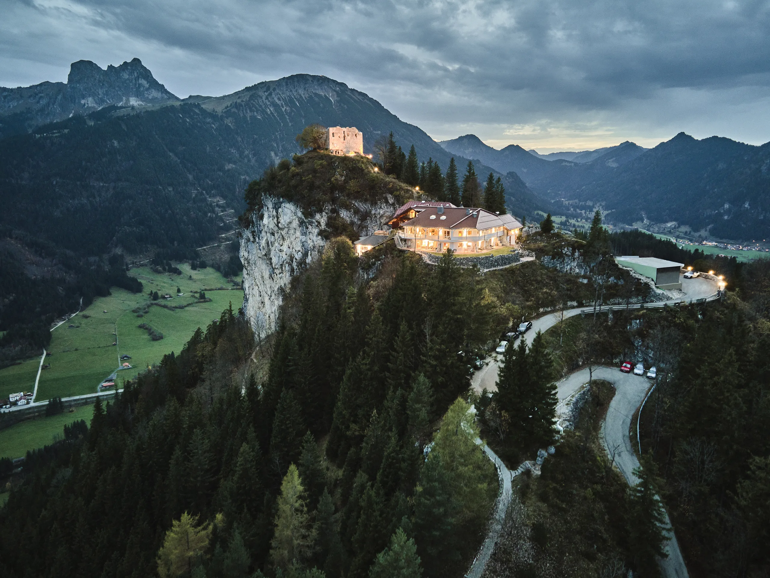 221023_JRE_PAVO_SCHLACHTER_AN_0084_FINAL_DRUCK