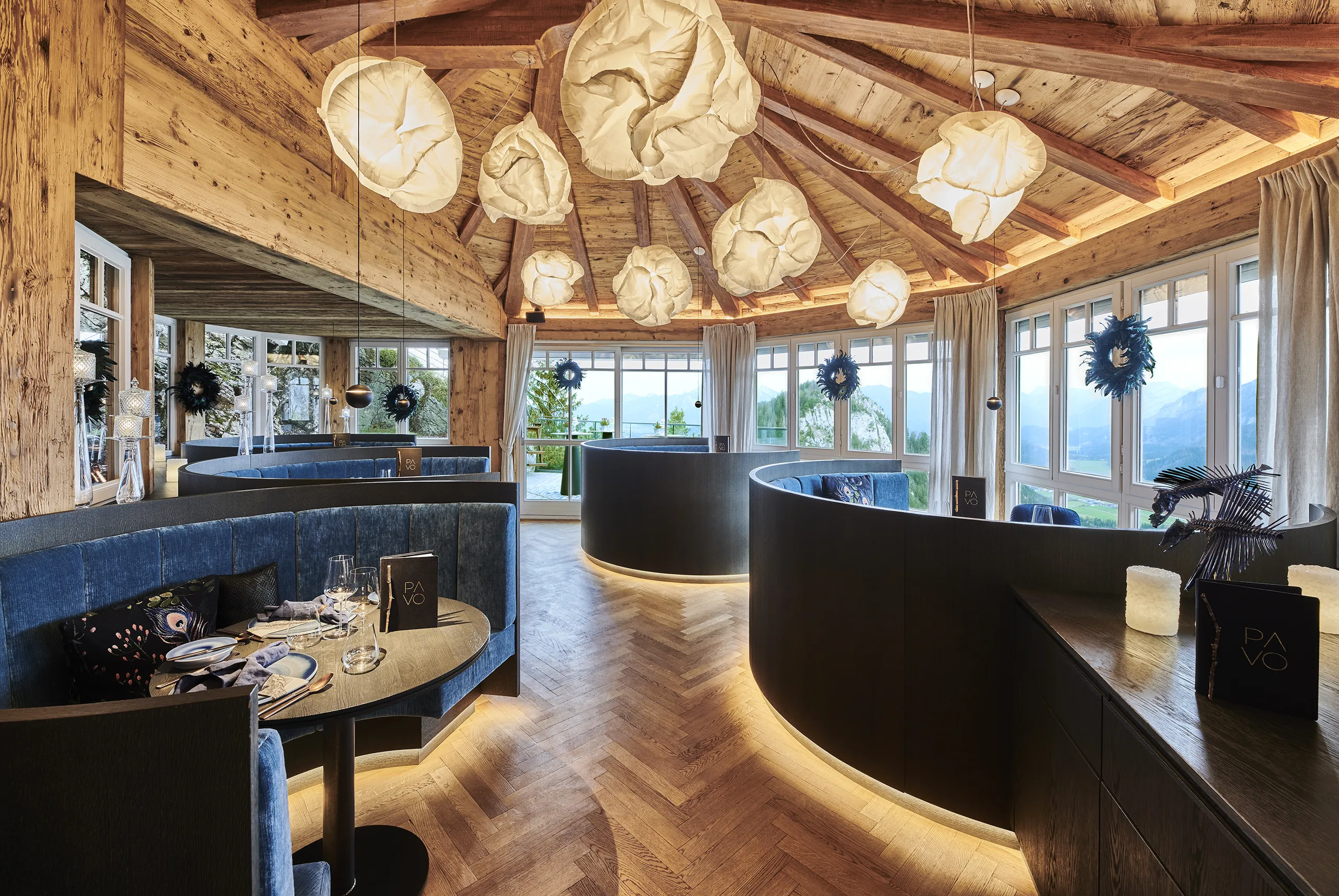 221023_JRE_PAVO_SCHLACHTER_IT_8261_FINAL_DRUCK